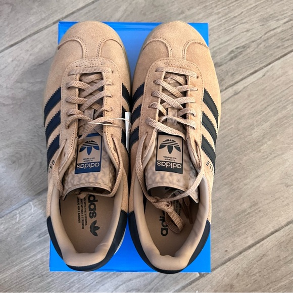 adidas Gazelle Low-Top Suede Sneakers in Tan with Black Stripes - Picture 6 of 10